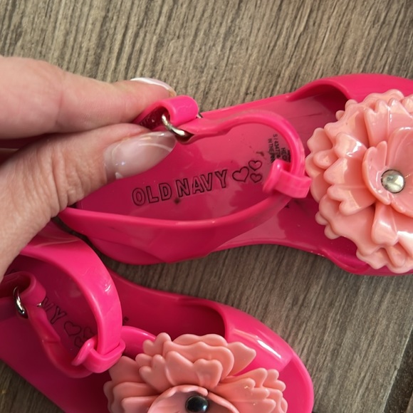 Size 5 jelly, sandal, flip-flop lot - Picture 4 of 9